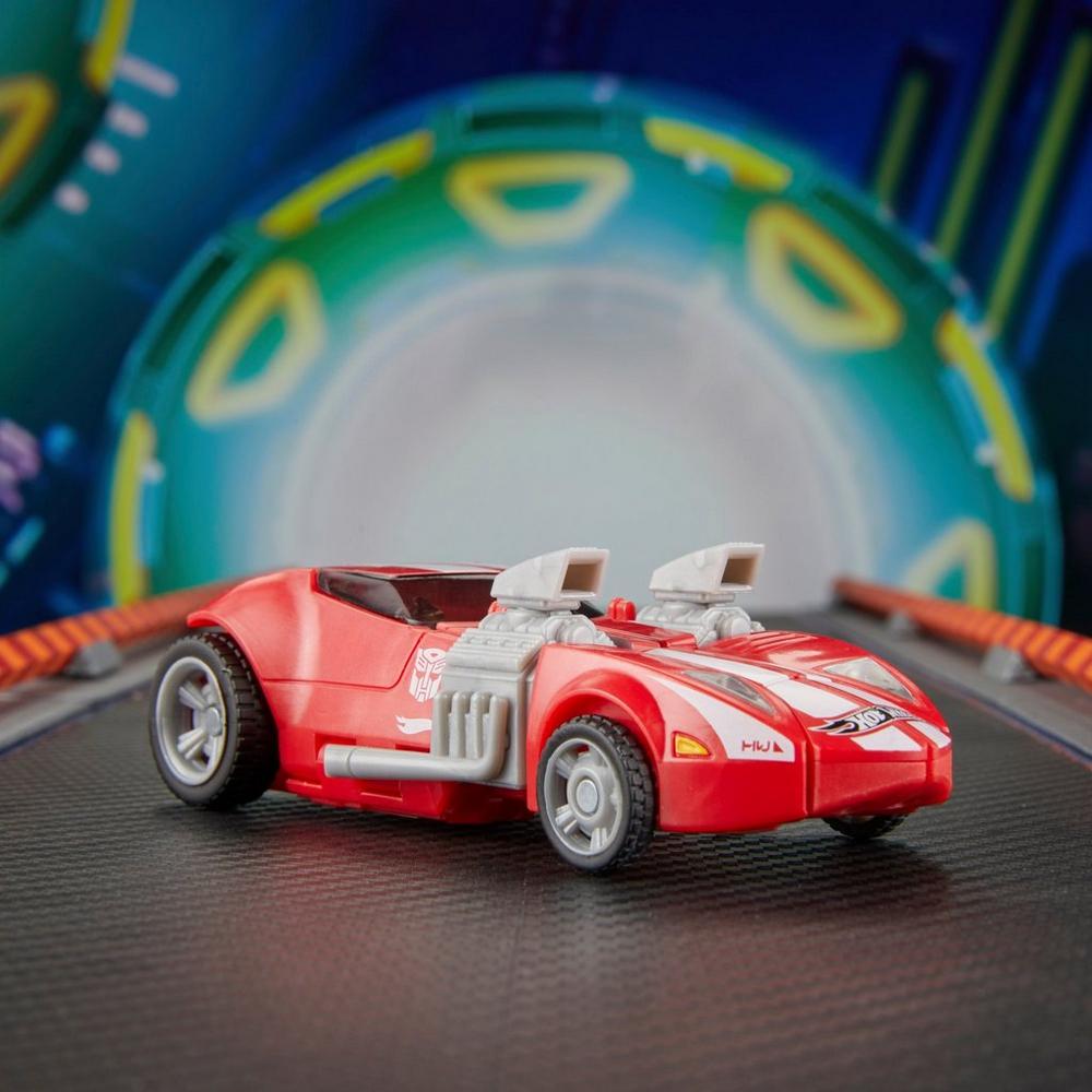 Transformers Collaborative Hot Wheels® x Transformers Twin Mill