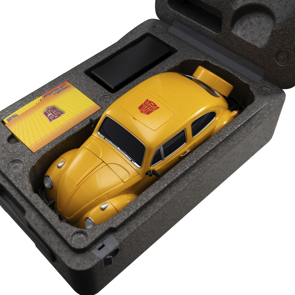 Transformers Bumblebee G1 Flagship Series, Auto-Converting Robot by Robosen